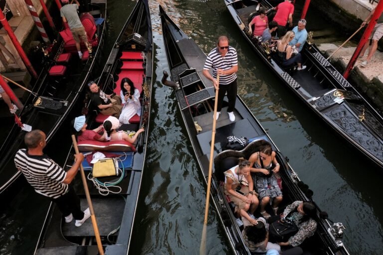 candidati che esplorano opportunita di lavoro a venezia