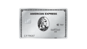 carte di credito american express su sfondo neutro