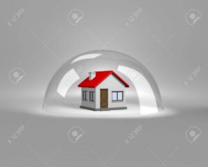 casa protetta con scudo assicurativo luminoso