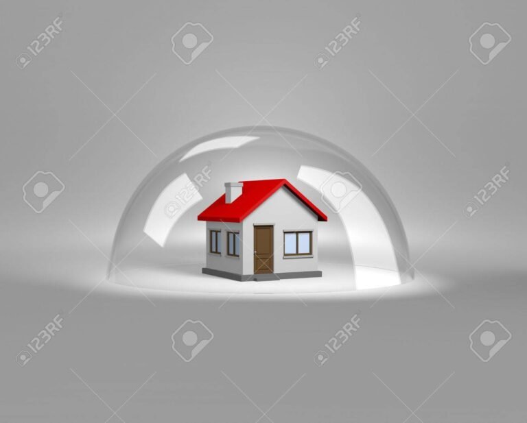 Qual è la Migliore Assicurazione per Danni alla Casa da Scegliere 2 casa protetta con scudo assicurativo luminoso