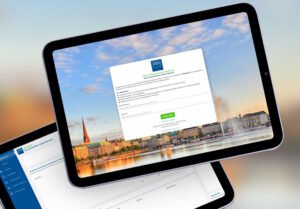 cliente che accede a un portale assicurativo online