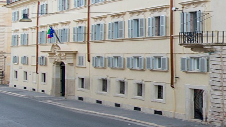 edificio istituto di vigilanza assicurazioni