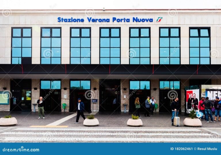 facciata moderna stazione verona porta nuova