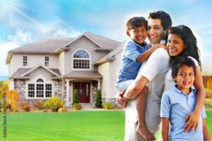 famiglia felice davanti a casa nuova 4