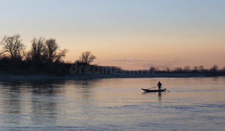 Come Organizzare Una Navigazione Sul Po Da Cremona A Venezia In Barca