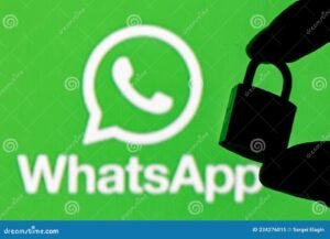 icona di blocco con smartphone whatsapp
