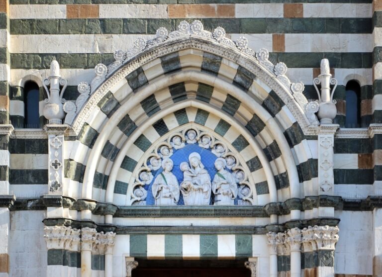 Quali servizi offre l'Istituto S Stefano a Prato 2 ingresso moderno dellistituto s stefano prato