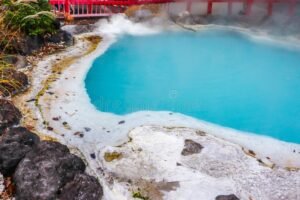 Quali Sono Le Migliori Terme Da Visitare A Colle Val D’Elsa 32 paesaggio termale con sorgenti naturali fumanti