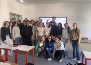 persone in aula formazione lavoro regione lombardia