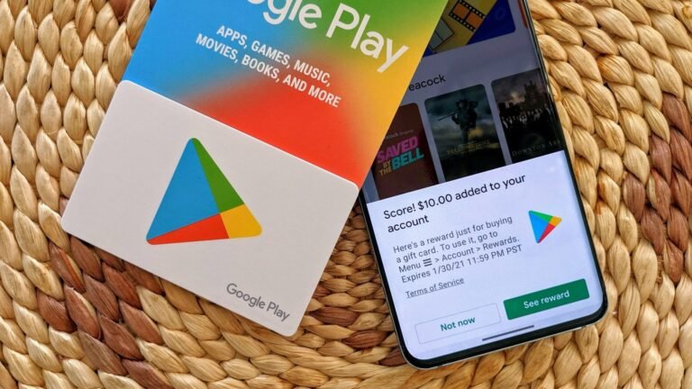 smartphone e carte regalo google play colorate