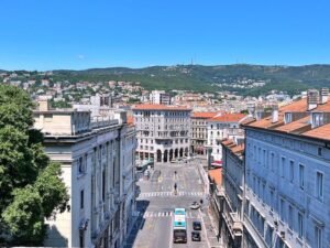 veduta panoramica del centro storico di trieste