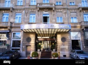 Quali Servizi Offre L'Albergo Villa Marina Ad Anzio 36 vista esterna elegante di un hotel di lusso